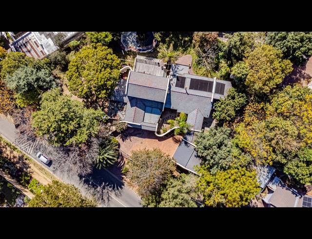 480M² OFFICE FOR SALE IN FOURWAYS